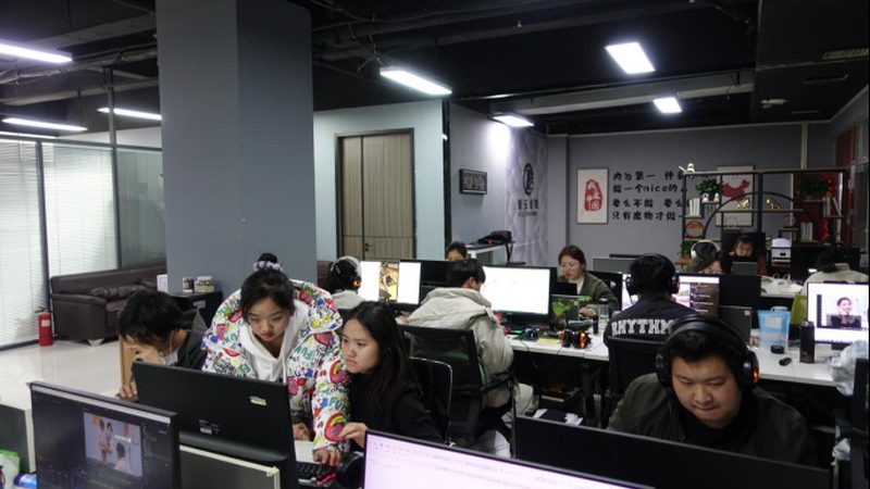 直播代运营，小团队如何选择性价比方案？**